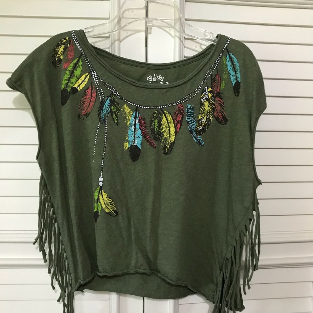 Mudd Feather Print Neckline T-shirt